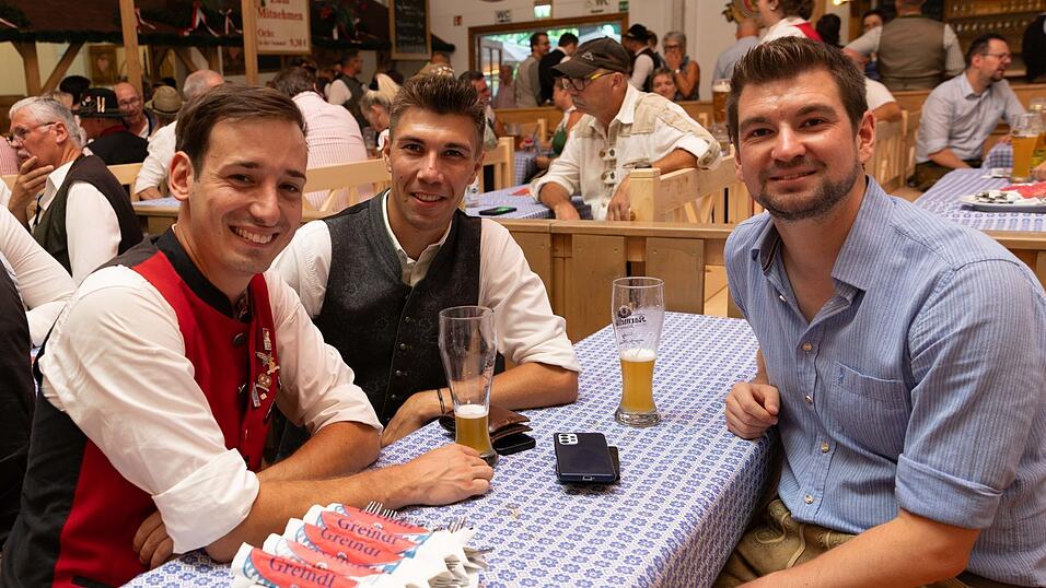 Die Partybilder vom Sonntag, 9. August, aus dem Festzelt Greindl. Die Partybilder vom Sonntag, 9. August, aus dem Festzelt Greindl.