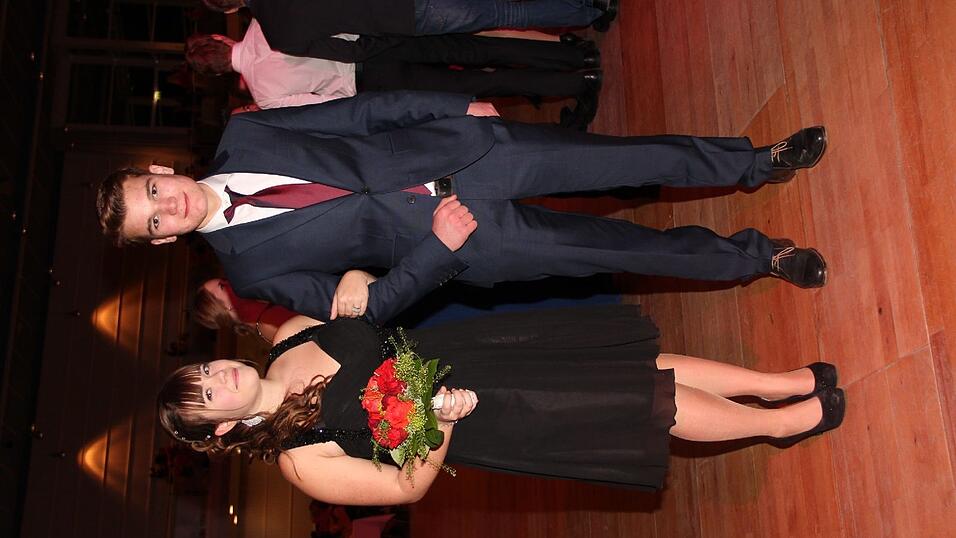 Die Bilder vom Abschlussball der Tanzschule Seidel in der Fraunhofer-Halle am 28. November. Die Bilder vom Abschlussball der Tanzschule Seidel in der Fraunhofer-Halle am 28. November.