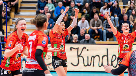 Die Spielerinnen von NawaRo konnten sich am Samstag &uuml;ber einen Sieg freuen.