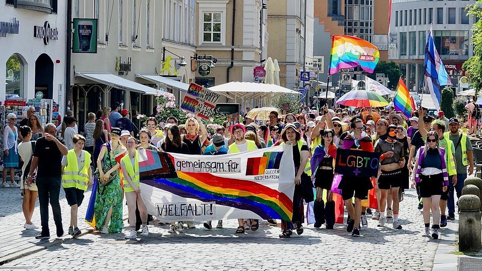 Der Demozug ist fester Bestandteil bei jedem CSD.