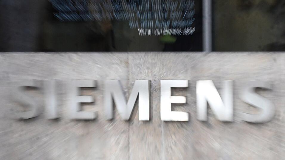 Siemens will in Amberg 200 Millionen Euro in einen Fabrik-Neubau investieren. (Symbolbild) Siemens will in Amberg 200 Millionen Euro in einen Fabrik-Neubau investieren. (Symbolbild)