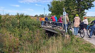 Die wasserbaulichen Renaturierungsabschnitte am K&ouml;llnbach waren eine Station.