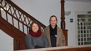 Die Musikerin Nastya Vishnevskaia (links) und Schriftstellerin Natalia Kljutschareva gestalten an diesem Freitag einen musikalisch-literarischen Abend im Café International am Orbankai. Die Musikerin Nastya Vishnevskaia (links) und Schriftstellerin Natalia Kljutschareva gestalten an diesem Freitag einen musikalisch-literarischen Abend im Café International am Orbankai.