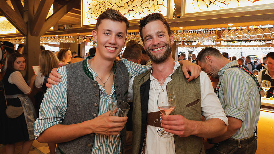 Die Partybilder vom Samstag, 10. August 2024, aus dem Festzelt Kr&ouml;nner.