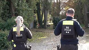 Die Berliner Polizei sucht in Brandenburg nach Tatspuren und Beweismitteln im Fall Rebecca.