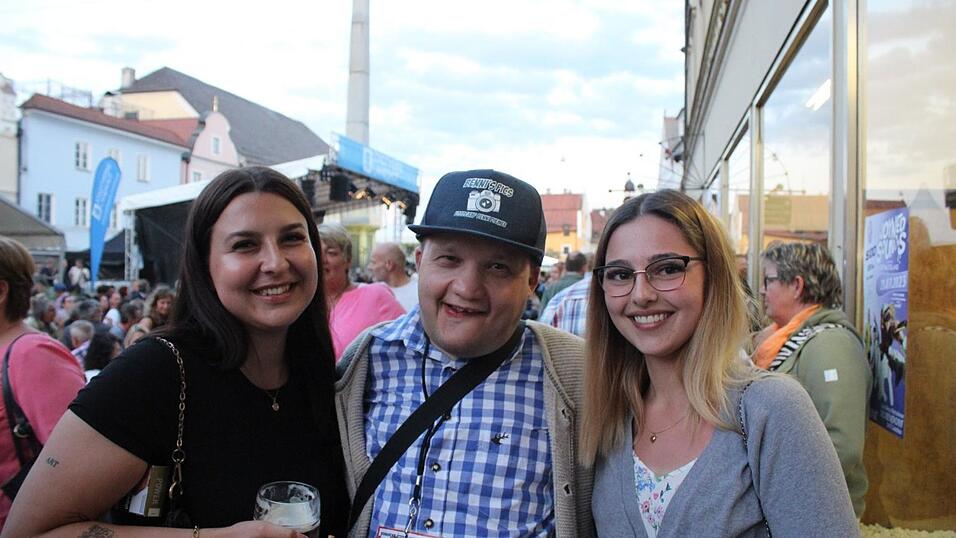 Das Bismarckplatzfest in Landshut war auch am Samstag gut besucht.