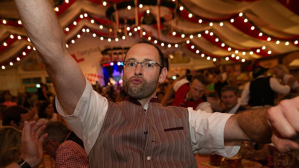 Die Partybilder vom Freitag, 12. August 2022, aus dem Festzelt Greindl.