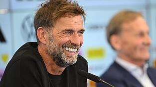 Wird als Gast beim Supercup in Dortmund und dem Bundesliga-Auftakt in München erwartet: Neu-Bundestrainer Jürgen Klopp. (Archivbild) Wird als Gast beim Supercup in Dortmund und dem Bundesliga-Auftakt in München erwartet: Neu-Bundestrainer Jürgen Klopp. (Archivbild)