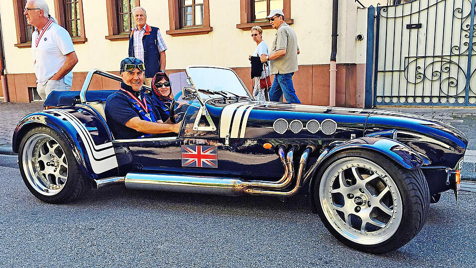 Organisieren das Internationale Jahrestreffen der IG Seven am Pfingstwochenende in Roding: Friedhelm 'Mac' Mutschler und seine Frau Roswitha.