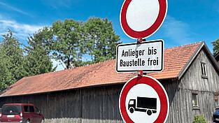 Seit Februar wird die Staatsstraße bei Vilsheim erneuert.