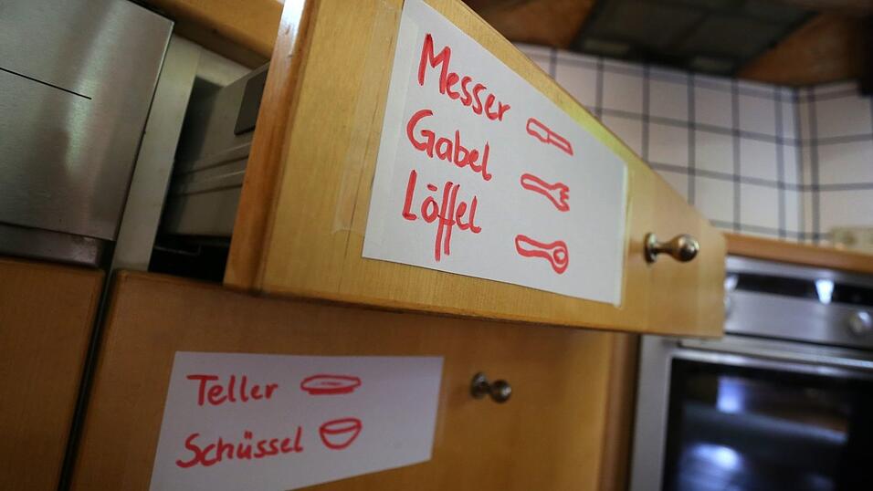 Wenn die Demenz zuschl&auml;gt, brauchen die Betroffenen im Alltag viel Unterst&uuml;tzung. (Symbolbild)