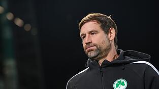 Für Trainer Thomas Kleine steht eine wichtige Partie mit den Fürthern an. (Archivbild) Für Trainer Thomas Kleine steht eine wichtige Partie mit den Fürthern an. (Archivbild)