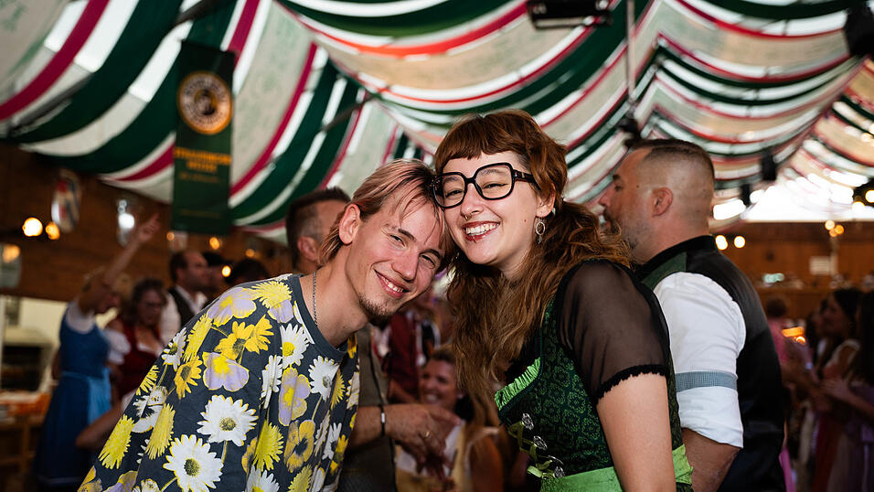 Die Partybilder vom Freitag, 14. August, aus dem Festzelt Weckmann. Die Partybilder vom Freitag, 14. August, aus dem Festzelt Weckmann.