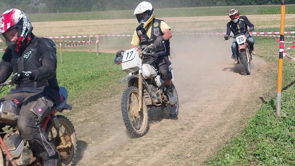 So lief das Mofarennen der Motorradfreunde Adlkofen: So lief das Mofarennen der Motorradfreunde Adlkofen: