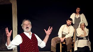 Alles im Griff: Der Nepomuk war cder Dreh- und Angelpunkt des Wildschütz-Lieds... Alles im Griff: Der Nepomuk war cder Dreh- und Angelpunkt des Wildschütz-Lieds...