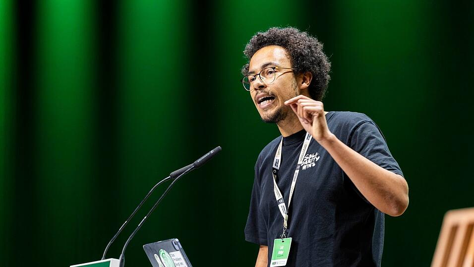 Die Grüne Jugend ist gegen eine verpflichtende Musterung, findet für diese Position aber keine Mehrheit unter den Delegierten.