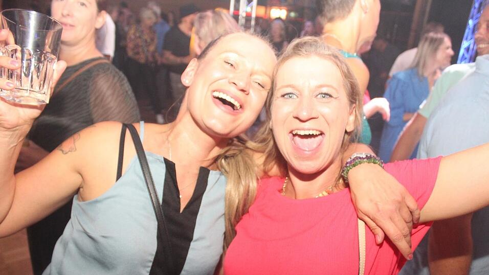 Auf der Eskara &Uuml;30-Party in Essenbach war wieder viel los.