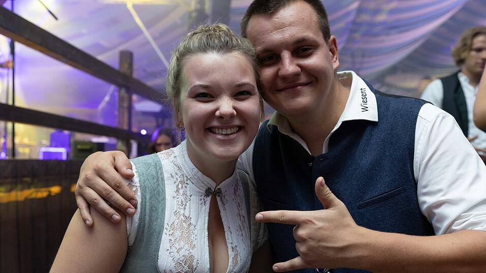 Die Partybilder vom Freitag, 7. August, aus dem Festzelt Wenisch. Die Partybilder vom Freitag, 7. August, aus dem Festzelt Wenisch.