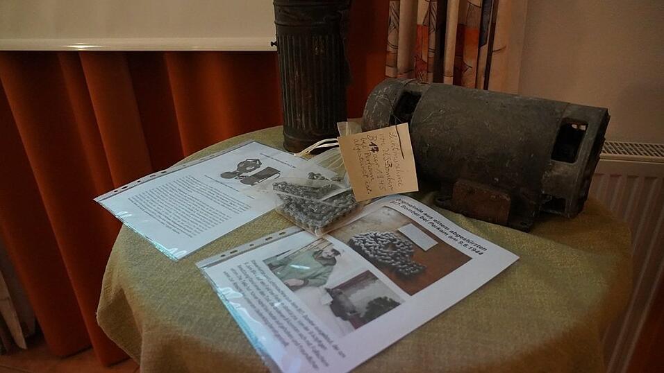 Die &Uuml;berbleibsel von einem abgest&uuml;rzten Flugzeug sind bis heute gut erhalten.