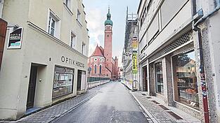 seit Donnerstag ist die Rosengasse wieder für Fußgänger und den Verkehr passierbar.