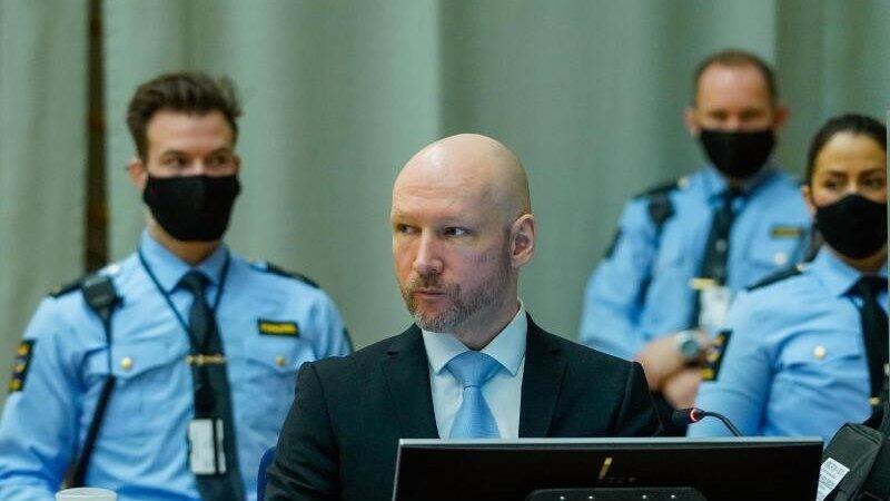 Anders Behring Breivik muss im Gefängnis bleiben. Anders Behring Breivik muss im Gefängnis bleiben.