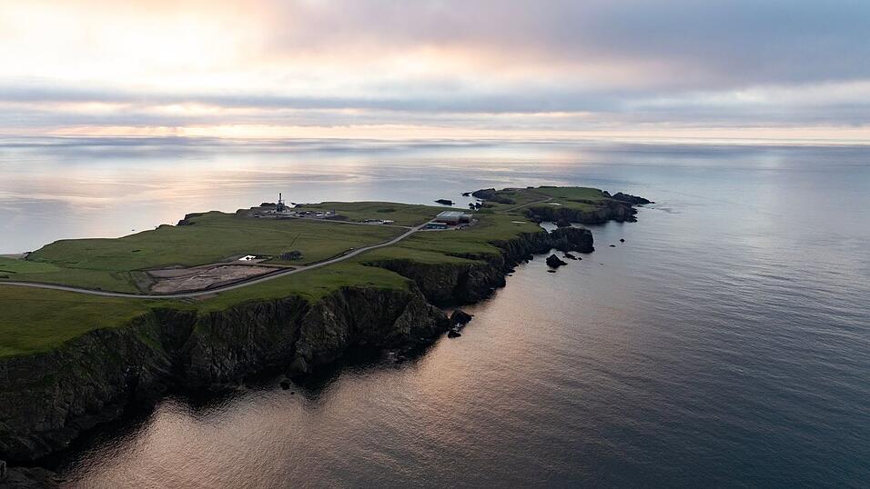 Das bayerische Unternehmen RFA will 2025 von dem Weltraumbahnhof auf einer Insel im Norden Großbritanniens erstmals eine Rakete starten. (Archivbild) Das bayerische Unternehmen RFA will 2025 von dem Weltraumbahnhof auf einer Insel im Norden Großbritanniens erstmals eine Rakete starten. (Archivbild)
