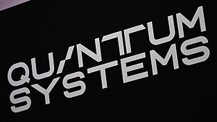 Der Drohnenhersteller Quantum Systems hat 1,2 MiIliarden Dollar frisches Investorengeld eingeworben. (Symbolbild) Der Drohnenhersteller Quantum Systems hat 1,2 MiIliarden Dollar frisches Investorengeld eingeworben. (Symbolbild)