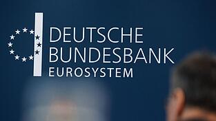 Die Bundesbank hat den Schuldenstand neu berechnet. Die Bundesbank hat den Schuldenstand neu berechnet.