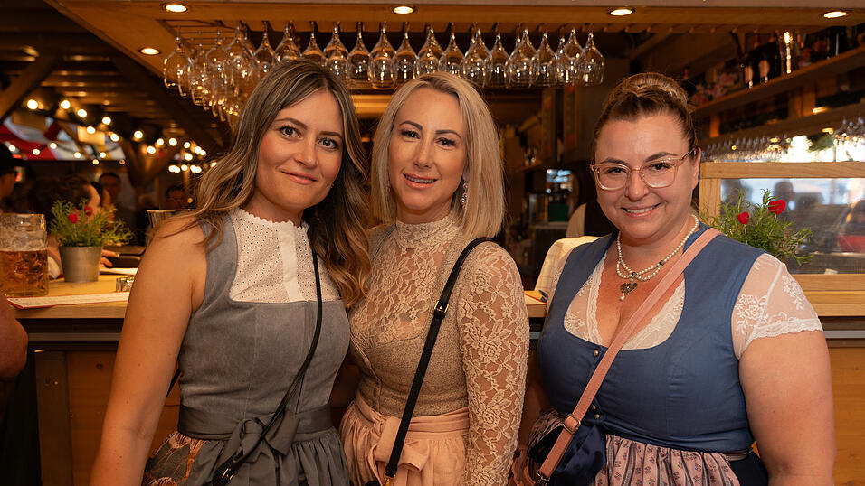 Die Partybilder vom Freitag, 11. August 2023, aus dem Festzelt Krönner. Die Partybilder vom Freitag, 11. August 2023, aus dem Festzelt Krönner.