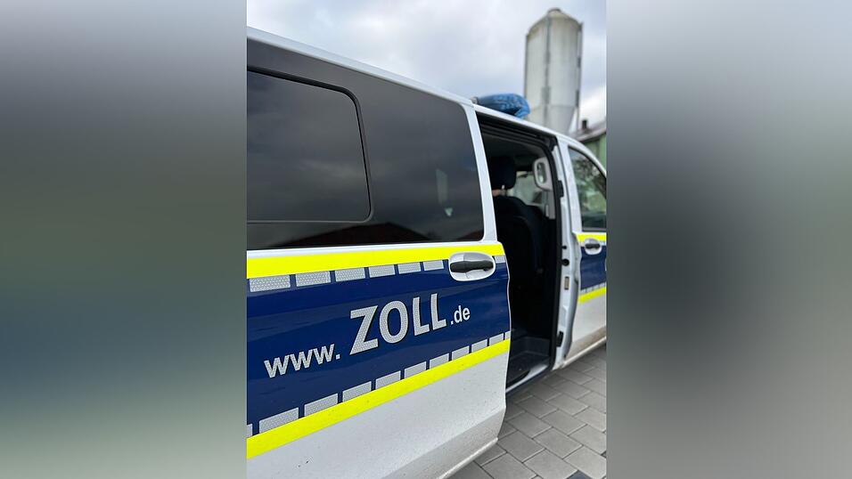 Die Unternehmerin sparte sich durch den Betrug einen sechsstelligen Betrag. (Symbolbild)