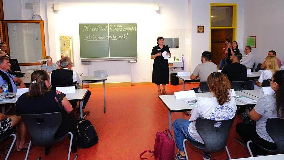 Schulleiterin Dr. Karin Lichtinger freute sich über den ersten Jahrgang an der Berufsfachschule.
