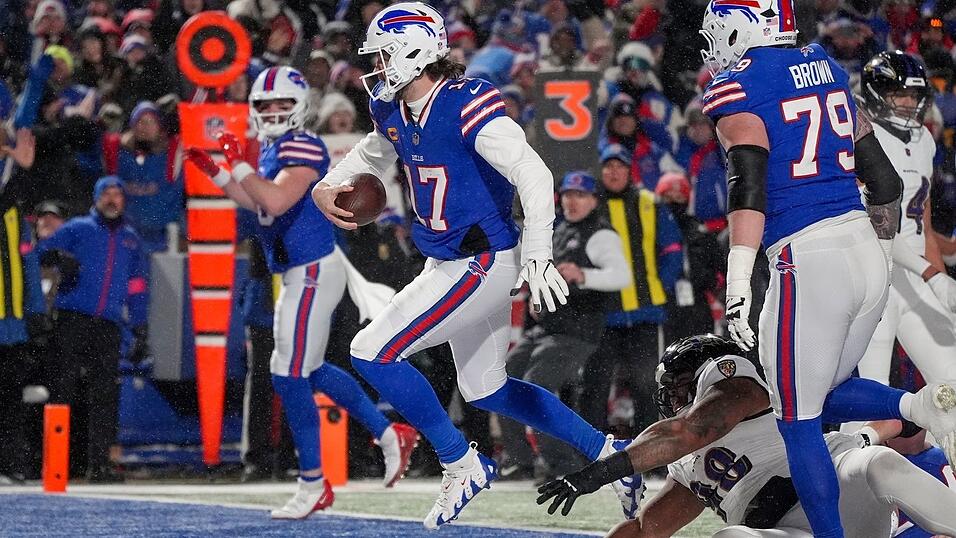 Schon der ersten Halbzeit trug Josh Allen den Ball zweimal in die Endzone.