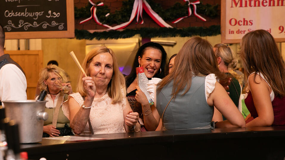 Die Partybilder vom Mittwoch, 13. August, aus dem Festzelt Greindl. Die Partybilder vom Mittwoch, 13. August, aus dem Festzelt Greindl.