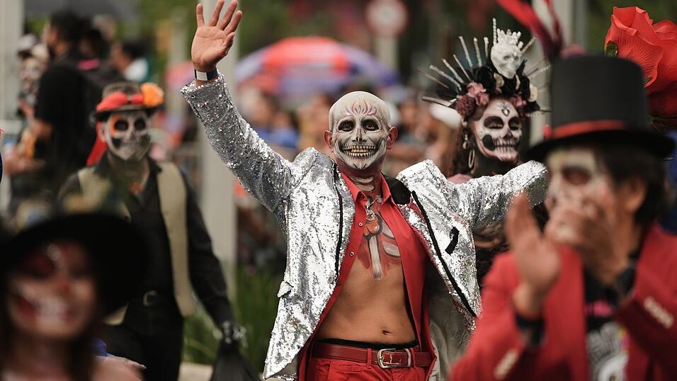 Die jährliche Parade findet seit 2016 statt. Die jährliche Parade findet seit 2016 statt.