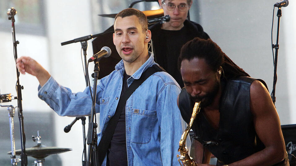 Jack Antonoff mit seiner Band Bleachers. Jack Antonoff mit seiner Band Bleachers.