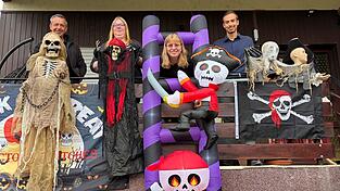 Walter, Corinna, Diana und Dennis Spanner (v.l.) freuen sich schon auf den Halloween-Abend am 31. Oktober.