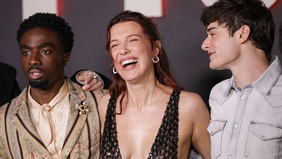 Sind auch einfach im Laufe der Serie erwachsen geworden: Caleb McLaughlin (24), Millie Bobby Brown (21) und Noah Schnapp (21). (Archivbild)
