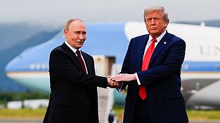 Putin soll in seinem Telefonat mit Trump eine Gebietsabtretung von der Ukraine gefordert haben. (Archivbild)