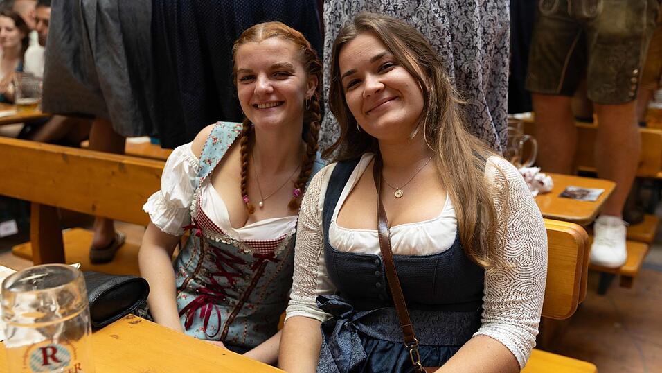 Die Partybilder vom Freitag, 7. August, aus dem Festzelt Reisinger. Die Partybilder vom Freitag, 7. August, aus dem Festzelt Reisinger.
