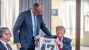 Vor der WM freute sich Bundeskanzler Merz noch auf das Turnier in den USA. (Archivbild)