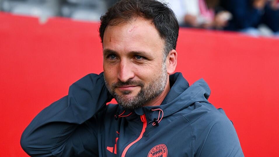 Jose Barcala, der neue Trainer der Bayern-Frauen, feiert sein Heimdebüt vor einer Rekordkulisse. (Archivbild)