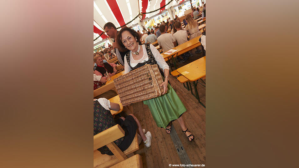 Die Partybilder von Freitag, 19. August 2022, aus dem Festzelt Lechner.