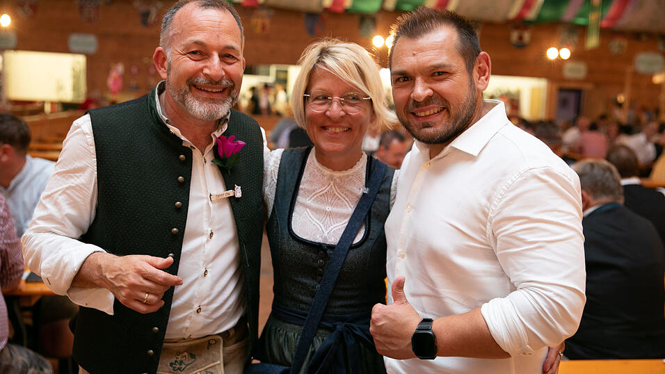 Die Partybilder vom Mittwoch, 13. August, aus dem Festzelt Weckmann. Die Partybilder vom Mittwoch, 13. August, aus dem Festzelt Weckmann.
