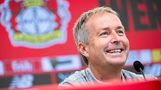 Souveräner Auftritt: Kasper Hjulmand bei seiner ersten Pressekonferenz als Leverkusen-Trainer.