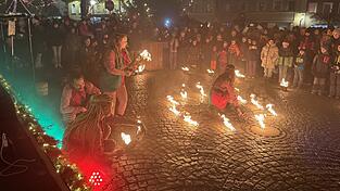 Die Gruppe Avalon präsentierte ihre Show dreimal.