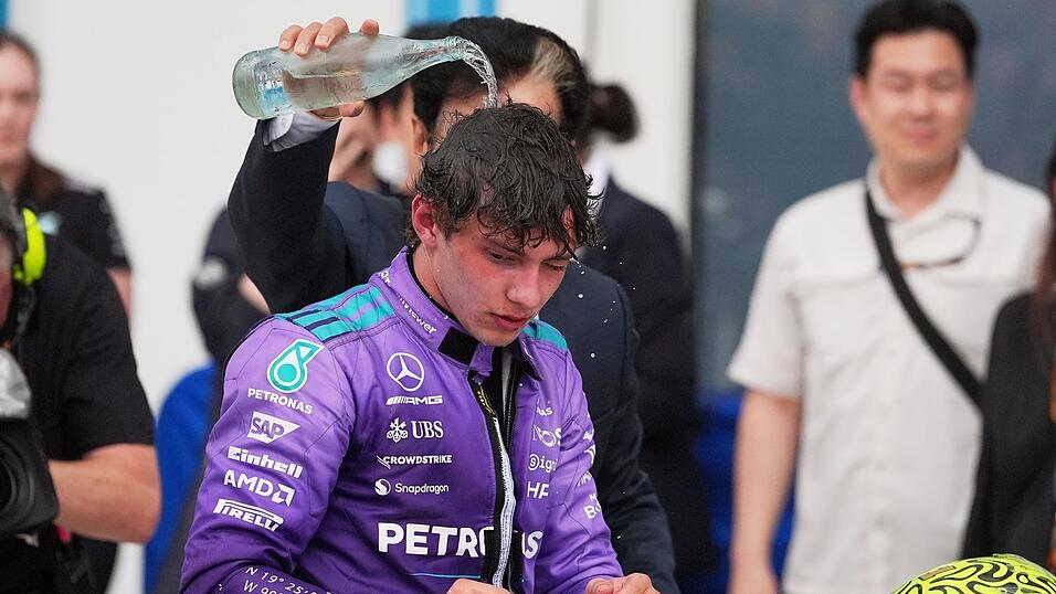 Kalte Dusche f&uuml;r Miami-Sieger Kimi Antonelli.