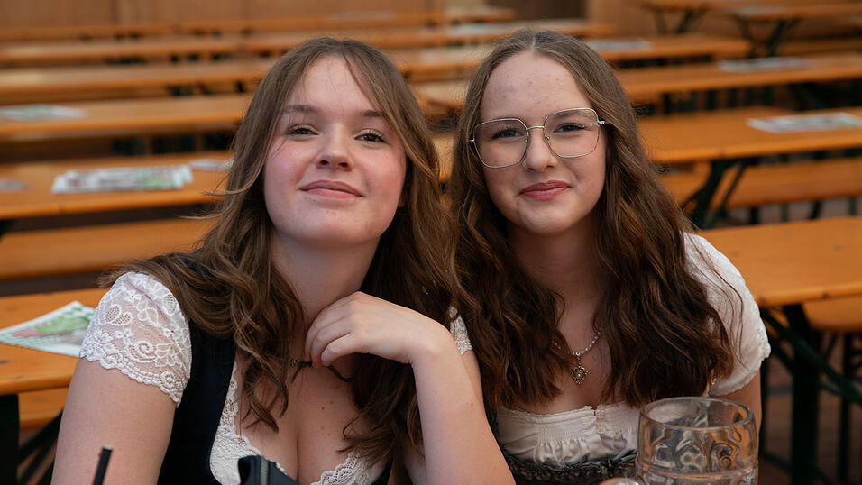 Die Partybilder vom Montag, 18. August, aus dem Festzelt Weckmann. Die Partybilder vom Montag, 18. August, aus dem Festzelt Weckmann.