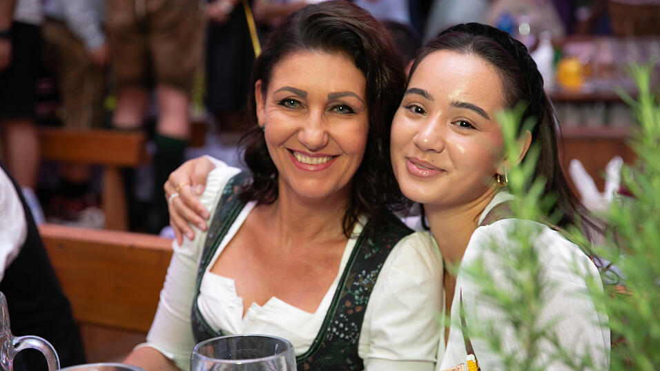 Die Partybilder vom Freitag, 8. August, aus dem Festzelt Wenisch. Die Partybilder vom Freitag, 8. August, aus dem Festzelt Wenisch.