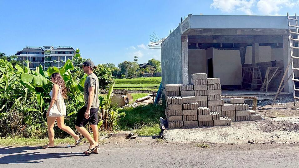 In Canggu wird an allen Ecken und Enden gebaut. In Canggu wird an allen Ecken und Enden gebaut.