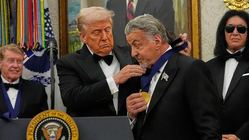 Sylvester Stallone erhält eine Auszeichnung für sein Lebenswerk. (Archivbild) Sylvester Stallone erhält eine Auszeichnung für sein Lebenswerk. (Archivbild)